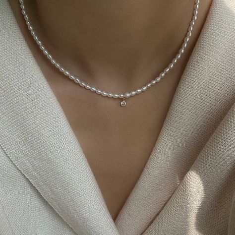 Pretty Pearl Necklace, Jewelry Perl, Small Pearl Necklace, Classic Pearl Necklace, Necklace Stand, Pearls Necklace, Baroque Pearl Necklace, Stylish Necklace, Pearl Necklaces