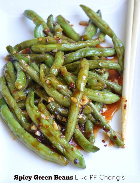 Korean Plates, Spicy Green Bean Recipes, Fresh Green Bean Recipes, Crispy Green Beans, Spicy Green Beans, Pf Chang, Pf Changs, Green Beans With Bacon, Steamed Green Beans