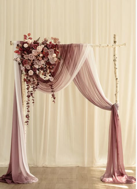 Vintage Wedding Decor, Small Weddings Ceremony, Simple Wedding Decorations, Wedding Backdrop Decorations, Arch Decoration, Wedding Arch Flowers, Arch Flowers, Arch Decoration Wedding, Wedding Decor Style