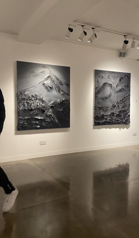 Art Gallery, Paintings, Black And White, Wall, White, Black, Art