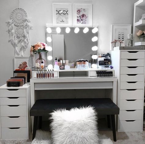 This amazing vanity could use some of our IKEA Alex Drawer Organizers! I think an Allie Lipstick would fit in quite nicely. Revolution Foundation, Makeup Room Decor Ideas, Alex Drawers, Makeup Vanity Decor, Ikea Alex Drawers, Alex Drawer, Ikea Alex, Foundation Stick, Makeup Room Decor