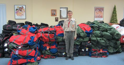 An Eagle Scout project doesn't have to be permanent Eagle Scout Project Ideas, Boy Scouts Eagle, Boy Scouts Merit Badges, Scout Projects, Eagle Scout Ceremony, Eagle Project, Eagle Scouts, American Heritage Girls, Girl Scout Juniors