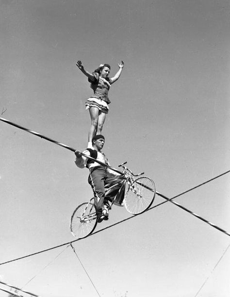 Members of the Flying Wallendas daredevil circus act shown during practice in Sarasota, Florida. (1942) | Florida Memory - Steinmetz Collection Modern Circus, Nostalgia Ultra, Strange Pictures, Architecture Study, Steampunk Circus, Circus Acrobat, Old Circus, Circus Vintage, Tightrope Walker