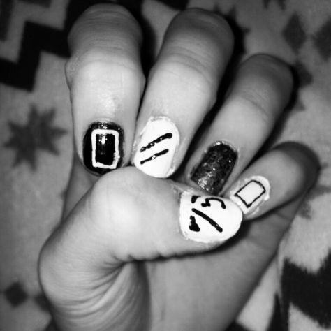 // T H E 1 9 7 5 / / Hand painted nails #handpainted, #rectangle, #black, #white #The1975, #glitter, #band, #nail art 1975 Nails, The 1975 Nails, Band Nail Art, Hand Painted Nails, Fake Nails Designs, Hand Painted Designs, Painted Nails, Painted Designs, The 1975