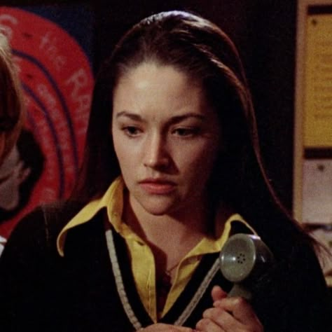 Black Christmas Horror, Jess Black Christmas, Black Christmas Icons, Olivia Hussey Black Christmas, Black Christmas Movie 1974, Black Christmas Movie, Black Christmas Movies, Black Christmas 1974, Horror Women