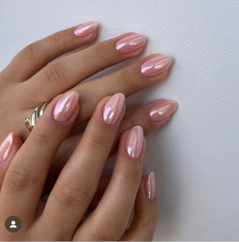 Chrome Nail Colors, Pink Chrome Nails, Chrome Nail, Nail Swag, Oval Nails, Neutral Nails, Girls Nails, Chic Nails, Chrome Nails