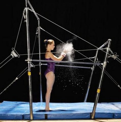 Best Trampoline, Backyard Trampoline, Uneven Bars, Gymnastics Photography, Ballroom Dance Latin, Gymnastics Pictures, Last Moment, Gym Room, Artistic Gymnastics