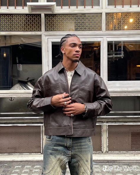 Men Linen Outfit Summer, 90s Black Men, Outfit Homme, Street Style Outfits Men, Street Fashion Men Streetwear, Guys Clothing Styles, Leather Jacket Outfits, Mens Outfit Inspiration, Mens Fashion Streetwear