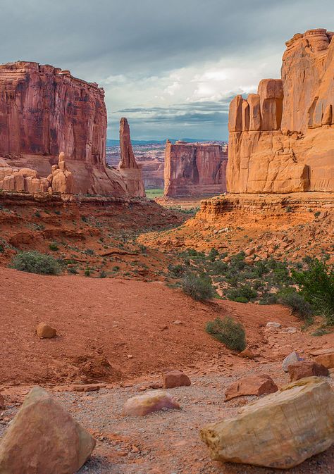 Arches National Park Wallpaper, National Park Landscapes, Canyonlands National Park Photography, Arches National Park Aesthetic, Moab Utah Aesthetic, Moab Aesthetic, Moab Photography, Arches National Park Photography, Arches National Parks