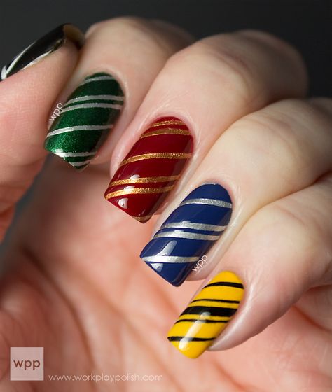 Work play polish - Harry Potter Houses of Hogwarts Nail Art Maquillage Harry Potter, Harry Potter Nails Designs, Potter Nails, Harry Potter Nail Art, Harry Potter Case, Harry Potter Nails, Glume Harry Potter, Kutek Disney, Unghie Nail Art