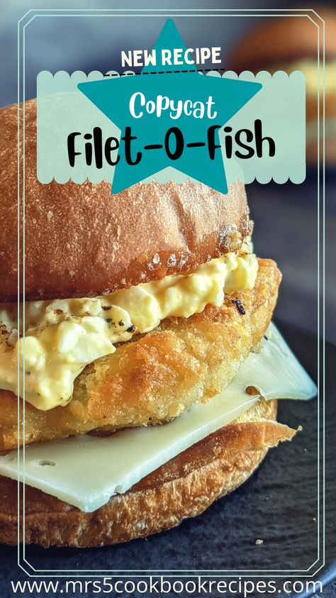 Filet-O-Fish Filet O Fish Recipe, Fish Fillet Sandwich, Japanese Roll Cake, Make Tartar Sauce, Fish Filet, Burger Sandwich, Authentic Asian Recipes, Fish Burger, Homemade Tartar Sauce