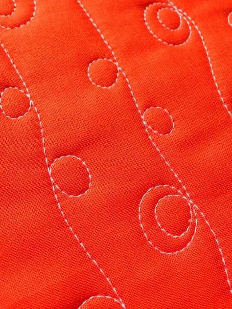 A Few Scraps: FMQ Weekly: Loopy Lines design for beginning quilters Freehand Longarm Quilting, Home Machine Quilting, Easy Long Arm Quilting Patterns, Easy Fmq Designs, Quilting Motifs Easy, Free Motion Quilting Designs Easy, Fmq Designs Simple, Walking Foot Quilting Designs Simple, Longarm Quilting Patterns