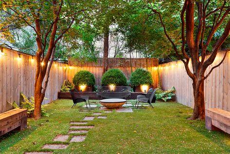 Brooklyn Backyard, Landscaped Garden, Backyard Inspo, Backyard Decor, Outdoor Entertaining, Small Backyard, Backyard Garden, Backyard Landscaping, Outdoor Patio