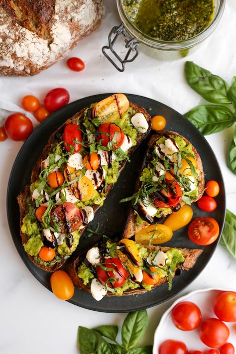 Avocado Toast Platter, Pesto Avocado Toast, Caprese Breakfast, Caprese Avocado Toast, Caprese Avocado, Tomatoes And Mozzarella, Morning Sunday, Avocado Toast Recipe, Avocado Pesto