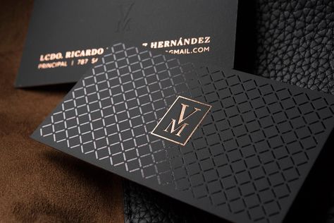 VIEW Clothing Brand Business Card, Clothing Brand Business, Vip Card Design, Brand Business Card, Desain Merek, Identity Card Design, Business Card Design Black, Elegant Business Cards Design, Classy Business Cards