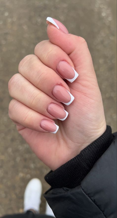 Nokti French White Nails, Ferenc Nail, Normal French Tip Nails, Frenski Nokti, La French Nails, Deep Smile Line Nails French, Nokti Za Prolece 2024, Unghie Franc, Nokti Za Maturu