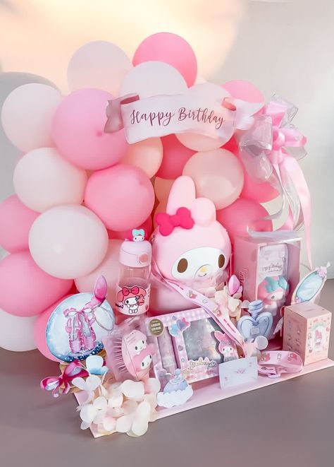 Celebrate in style with our Sanrio-themed birthday hampers! Featuring all things 'My Melody' in pink, complete with balloons. Perfect for making any kid's birthday extra special. 🎈🎀🎉 #BirthdayHampers #Sanrio #MyMelody #Giftology #GiftoKids Kuromi My Melody Birthday Theme, Sanrio Birthday Party Activities, My Melody Party Ideas, My Melody Birthday Theme, My Melody Birthday Party, Sanrio Birthday Party Ideas, Sanrio Birthday Party, My Melody Birthday, Sanrio Birthday