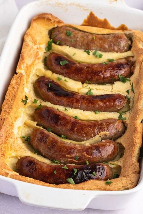 Toad In The Hole Recipe, Yorkshire Pudding Batter, English Dishes, Pork Sausages, Yorkshire Pudding Recipes, Toad In The Hole, Crepes And Waffles, Hot Sausage, Hot Dish