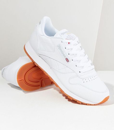 Reebok Classic Outfit Woman, Reebok Classic Outfit, Adidas Shoes Women Sneakers, Reebok Classic Leather Sneakers, Sneakers Outfit Work, Best White Sneakers, Urban Outfitters Shoes, Reebok Classic Leather, Adidas Shoes Women