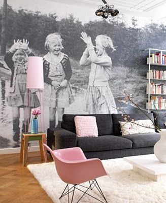 source: York Avenue: Sittin' Pretty  Loft/game room idea:  huge black and white picture with red or yellow accent covering one wall Photowall Ideas, Display Family Photos, Living Modern, Photo Decor, Alphonse Mucha, Photo Projects, Photo Wallpaper, Apartment Therapy, Photo Displays