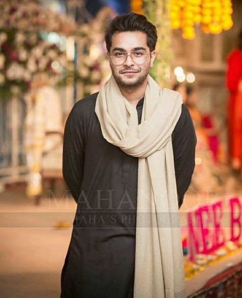 Mehndi Outfit For Men Pakistani, Boys Dressing Style, Asim Azhar, Pajama Men, Men Dressing, Man Dress Design, Zayn Malik Style, Wedding Dresses Pakistani, Mehndi Outfit