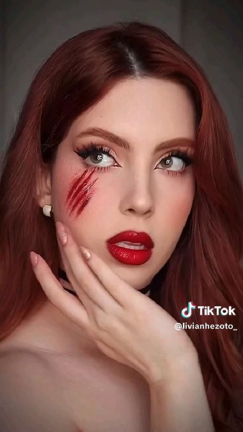 Zombie Women Makeup, Easy Halloween Blood Makeup, Simple Halloween Looks For Women, Possessed Halloween Costume, Zipper Face Makeup Halloween, Helovin Make Up, Scary Costume Ideas Women Diy, Simple Blood Makeup, Evil Nurse Makeup