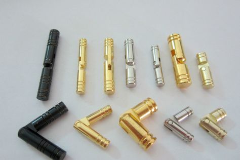 Source Manufacturing metal brass pin hidden consealed jewelry wooden box hinge on m.alibaba.com Jewelry Box Hardware, Wooden Pencil Box, Wood Box Design, Diy Slingshot, Jewelry Box Hinges, Decoration Vitrine, Furniture Hinges, Sliding Door Design, Jewerly Boxes