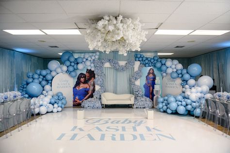 This Luxe Blue Baby Shower Blooms with S. Dulcio Florals & Design | S. Dulcio Florals & Design | PartySlate Big Baby Shower Ideas, White And Blue Baby Shower Ideas, Blue And Gold Baby Shower Ideas, Blue Boy Baby Shower Ideas, Baby Shower Blue Theme, Blue Baby Shower Ideas, Cloud Baby Shower Theme, Shower Colors, Baby Shower Ideas For Boys