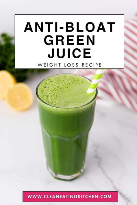 This green Anti-Bloat Juice uses ingredients known to help reduce symptoms of bloating and water retention. Try this delicious and nutritious green drink using a blender or a juicer. Add this healthy juice to your list of juice cleanse recipes. It's one of the best tasting cold pressed juice recipes you can make. Inflammatory Drinks, Anti Bloat, Cold Pressed Juice Recipes, Fresh Juice Recipes, Recipes Smoothies, Juice Cleanse Recipes, Green Drink, Vitamix Recipes, Green Juice Recipes