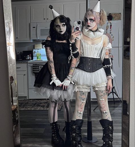 Doll Costume Ideas For Women, Womens Scary Clown Costume, Cute But Creepy Halloween Costumes, Halloween Costumes With Dark Hair, Icp Halloween Costume Ideas, Art The Clown Female Costume, Baddie Clown Costume, Baphomet Costume Woman, Cute Scary Clown Costume