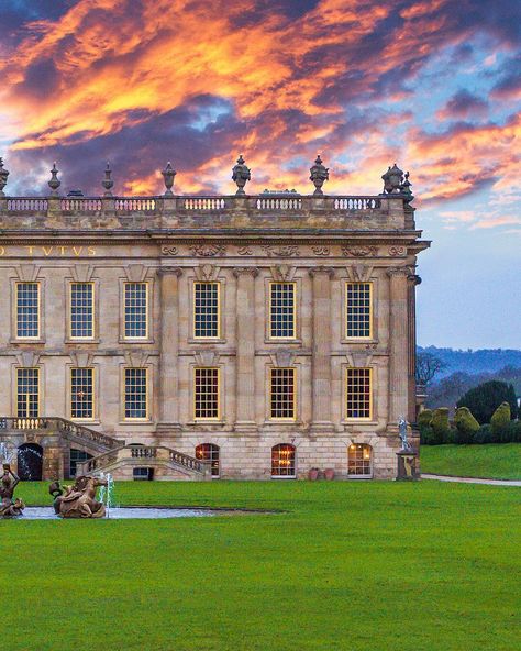 Little Chap & Pup on Instagram: “This is Chatsworth House, my favourite estate in the Peak District. You may recognise it as Pemberley, the residence of Mr. Darcy. I'm a…” Mr Darcy House, Uk Photoshoot, Elizabeth Darcy, Mitford Sisters, Old Money House, Chatsworth House, Cathedral Architecture, Bell Ringers, Mr Darcy