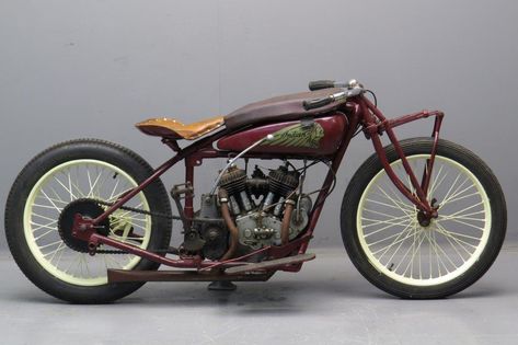 Indian-1929 Indian Motorbike, Мотоциклы Harley Davidson, Vintage Indian Motorcycles, Antique Motorcycles, Pompe A Essence, Indian Motorcycles, American Motorcycles, Indian Scout, Old Motorcycles