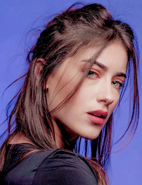 Hazal Kaya || Turkish Actress || #RahulREX Hazal Kaya, Turkish Women Beautiful, Actrices Hollywood, Turkish Beauty, Expecting Baby, Turkish Actors, Simply Beautiful, Beauty Women, Most Beautiful