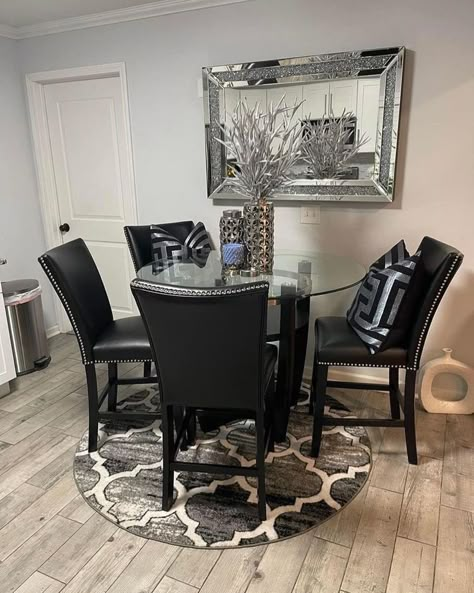 First Apartment Aesthetic Area Rugs, Black And Silver Dining Room Decor, Black And Silver Kitchen Decor, Black And Grey Kitchen Ideas, Apartment Decorating Black, Beautiful Dining Room Decor, Girl Apartment Decor, Cozy Living Room Design, Apartment Decorating Living