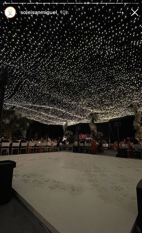 Rainbow Room Wedding, Fairy Lights Wedding Indoor, Twinkle Light Weddings, Indoor Wedding Lighting, Wedding Led Screen, Lights Wedding Theme, Wedding Ideas Black Tie, Ceiling Installation Wedding, Lights At Wedding