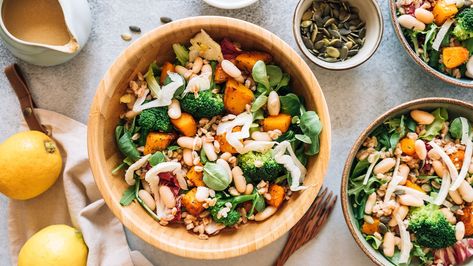 A Complete Blue Zones Diet Food List and 7-Day Meal Plan | Everyday Health Blue Zone Diet, Zone Diet Recipes, Blue Zones Diet, Blue Zones Recipes, Zone Recipes, Zone Diet, Resep Diet, 7 Day Meal Plan, Healthy Cholesterol Levels