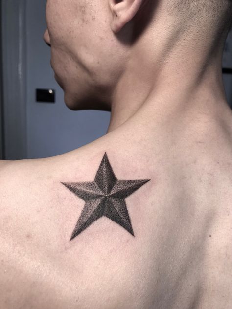 Star tattoo Large Star Tattoo, Star Tattoo Stencil, 3d Star Tattoo, Star Tattoo Ideas, Winter Essentials Clothes, Globe Tattoos, Light Tattoo, Christmas Tattoo, Star Tattoo Designs