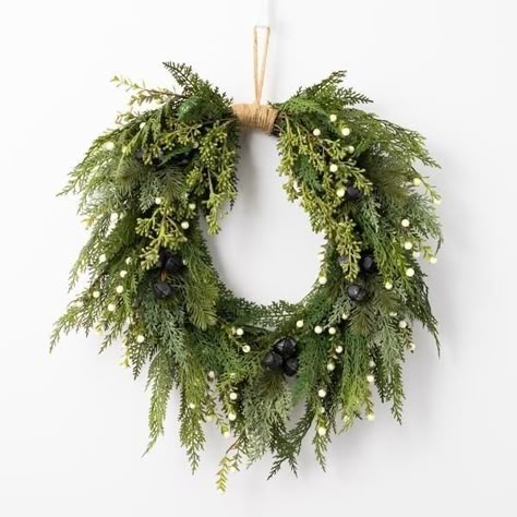 Chic Christmas Wreath, Door Wreath Winter, Rustic Christmas Wreath For Front Door, Christmas Wreaths 2022 Trends, Front Door Wreaths Christmas, Christmas Floral Wreath, Tear Drop Wreath Diy Christmas Swags, Christmas Wreath Front Door, Modern Christmas Wreaths