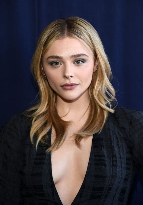 Top 25 Young Actresses in their 20’s - The Teal Mango Chloe Grace Mortez, Blonde Actresses, Hit Girls, Chloë Grace Moretz, Fitness Video, Chloe Moretz, Grace Moretz, Young Actresses, Chloe Grace Moretz