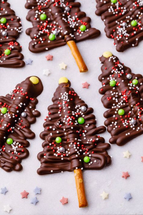 Churro Nutella Christmas Tree, Chocolate Brownie Christmas Trees, Christmas Wish Tree Ideas, Homemade Christmas Recipes, Christmas Chocolate Spoons, Xmas Desserts Recipes Easy, Christmas Treats Homemade, Christmas Sweet Gifts, Christmas Kids Recipes