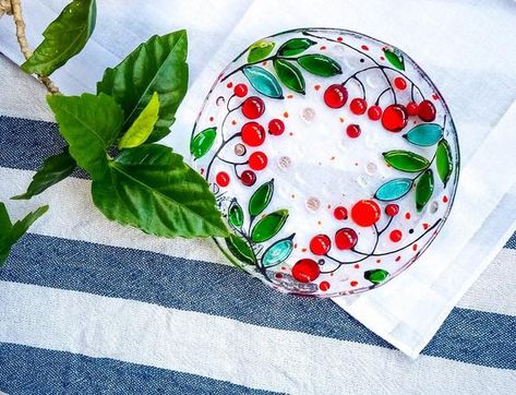 Autumn rowan berry small plates fused glass cake plate or | Etsy Fused Glass Plates Bowls, Rowan Berries, Gift For New Year, Fused Glass Dishes, Glass Dessert, Fused Glass Plates, Glass Fusion Ideas, Fused Glass Artwork, Glass Fusing Projects