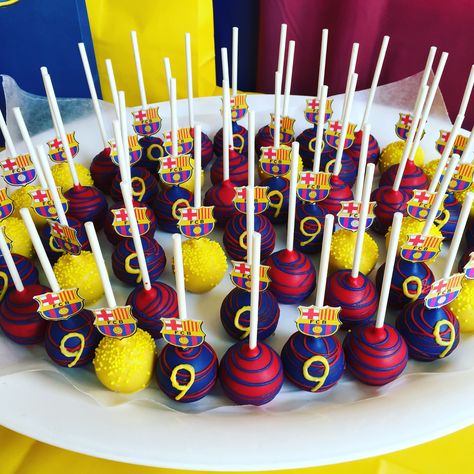 Barcelona Cake pops Barcelona Theme Birthday Party, Barcelona Party Decoration, Barcelona Party Ideas, Barcelona Birthday Party Ideas, Barcelona Cake Ideas, Barcelona Soccer Party, Barcelona Cake, Barcelona Party, Messi Birthday