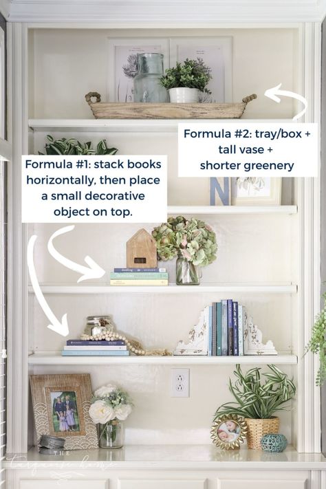 How to Decorate Open Shelves with Simple Formulas Decorating Built In Shelves Living Room, Staging Shelves, Bookshelves Decorating, Hallway Shelves, Open Book Shelf, Style Bookshelves, Bookshelf Aesthetic, Styling Bookshelves, Painted Bookshelves