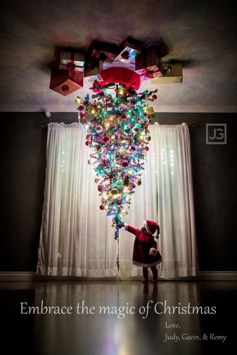 Insane Christmas Decorations, Christmas Tree On Ceiling, Epic Christmas Decorations, Upside Down Christmas Tree Ideas, Campy Christmas, Diy Christmas Tree Ideas, Upside Down Tree, Ornament Chandelier, Upside Down Christmas Tree