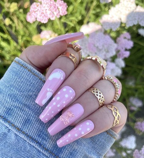 Baby Girl Shower Nails, Baby Girl Nail Designs, Nails For Baby Shower Girl, Baby Girl Nails Ideas, Girl Baby Shower Nails, Pink Baby Shower Nails, Baby Shower Nails Girl, Marble Nails Pink, Maternity Nails