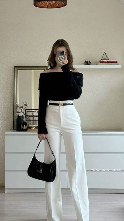 Chic old money idea outfit girl ✨ University Outfit, Outfits For School, Outfit Layout, Elegante Casual, Dinner Outfits, Work Outfits Women, Outfit Inspo Fall, Preppy Outfits, Curvy Fashion