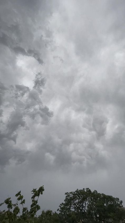 Sky minutes before Rain [Video] | Amazing nature photography, Sky aesthetic, Beautiful photos of nature Nature Photography Sky, Rain Video, Photos Of Nature, Cracked Wallpaper, Photography Sky, Sky Photography Nature, Alone Photography, Amazing Nature Photography, Sky Landscape