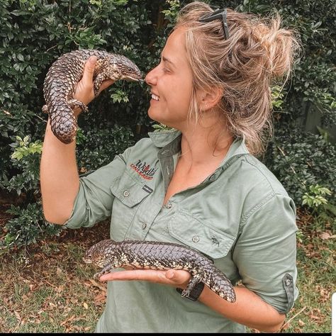 Wildlife Zoologist Aesthetic, Herpetologist Aesthetic, Zoo Worker Aesthetic, Animal Conservation Aesthetic, Wildlife Vet Aesthetic, Zoology Major Aesthetic, Environmental Biology Aesthetic, Zoology Student Aesthetic, Herpetology Aesthetic