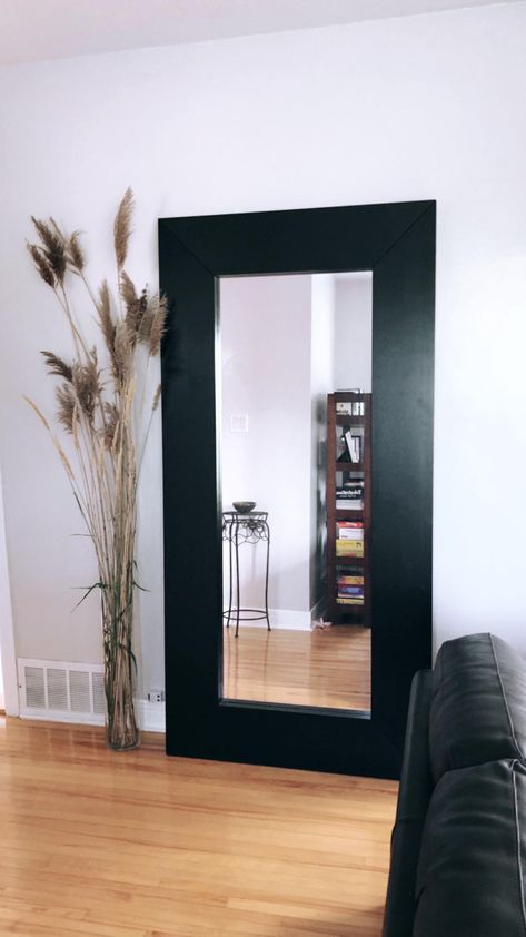 Black Mirror Living Room Decor, Black Mirror Bedroom Ideas, Black Mirrors In Living Room, Pampas Grass In Vase, Pampas Grass Home Decor, Wooden Mirrors, Large Floor Mirror, Mirror Home Decor, Black Home Decor