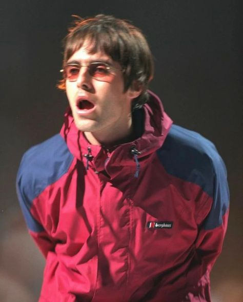 liam gallagher The One, Throw It Back, Liam Gallagher, Be The One, Red